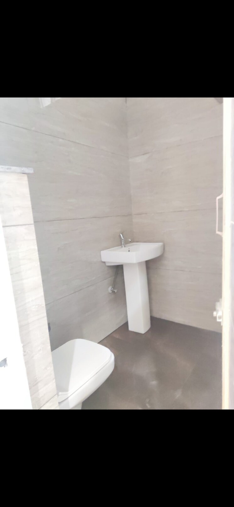 Bathroom, aura-homes 5 Bedroom 1650 Sq.Ft. Independent House In Patiala Road Zirakpur 8935585