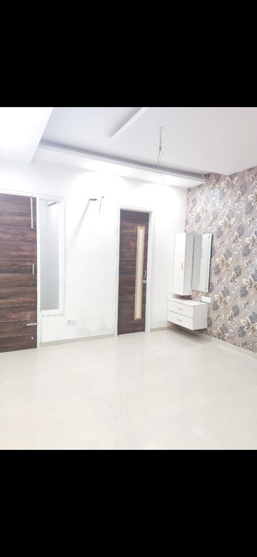 Building Lobby in 5 BHK Independent House at Aura Homes, Patiala Road – for Rent