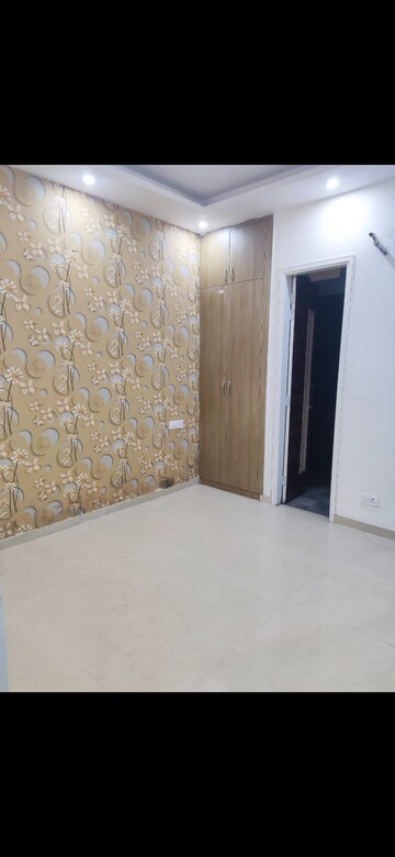 Room in 5 BHK Independent House at Aura Homes, Patiala Road – for Rent
