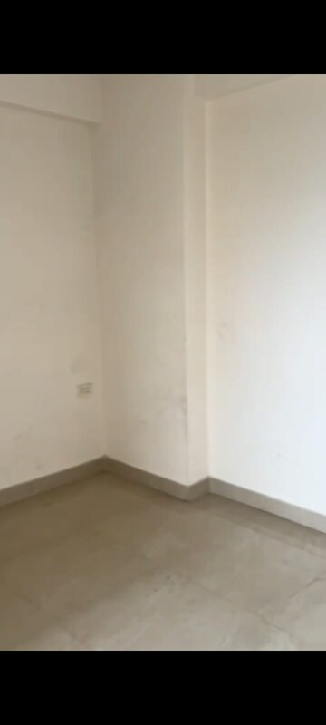Room in 2 BHK Apartment at Rishabh Paradise, Abhay Khand – for Sale