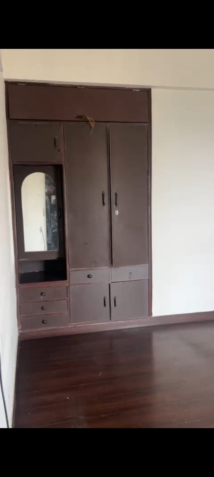 2 BHK Apartment For Sale in Rishabh Paradise