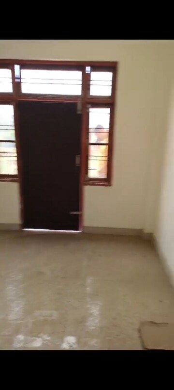 Room in 3 BHK Independent House at Raebareli Road – for Sale