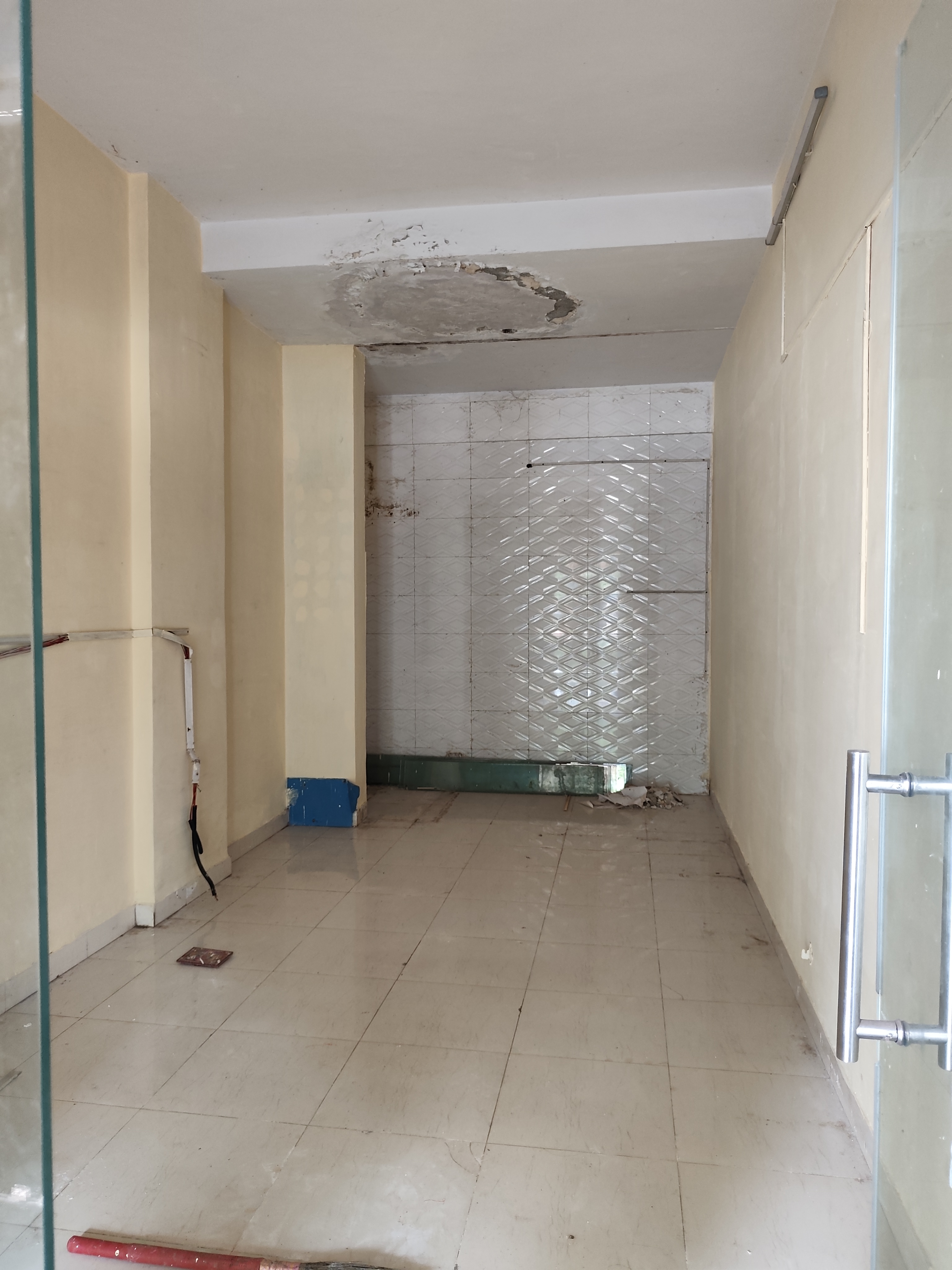 Retail Shop For Rent in Agarwal Nagri