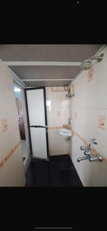Furnished Amenities in 2 BHK Apartment at Shree Ganesh Apartments Vashi, Vashi Sector 1 – for Rent
