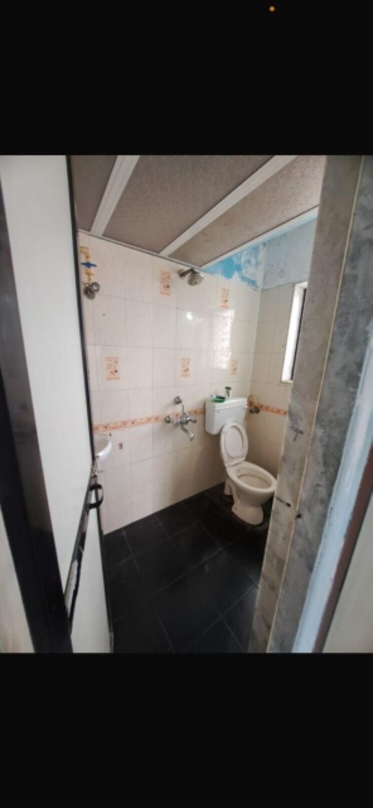 Bathroom, shree-ganesh-apartments-vashi 2 Bedroom 600 Sq.Ft. Apartment In Vashi Sector 1 Navi Mumbai 8935595