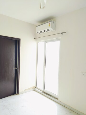 Room in 2 BHK Apartment at Pivotal Riddhi Siddhi, Sector 99 – for Rent