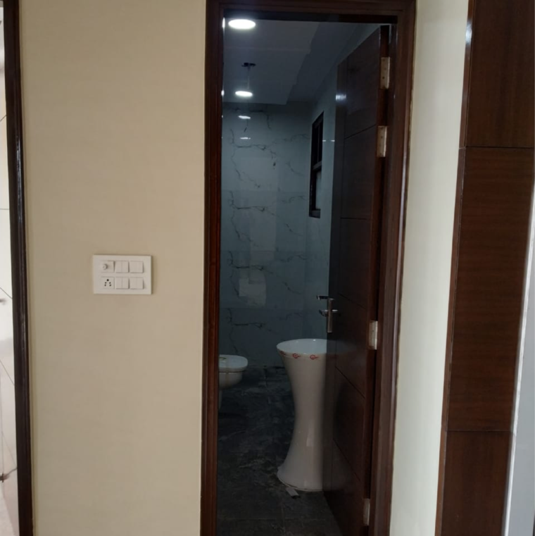 Bathroom, sector 85 4 Bedroom 2228 Sq.Ft. Builder Floor In Sector 85 Faridabad 8935617