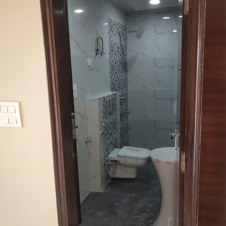 Attached Bathroom, sector 85 4 Bedroom 2228 Sq.Ft. Builder Floor In Sector 85 Faridabad 8935617