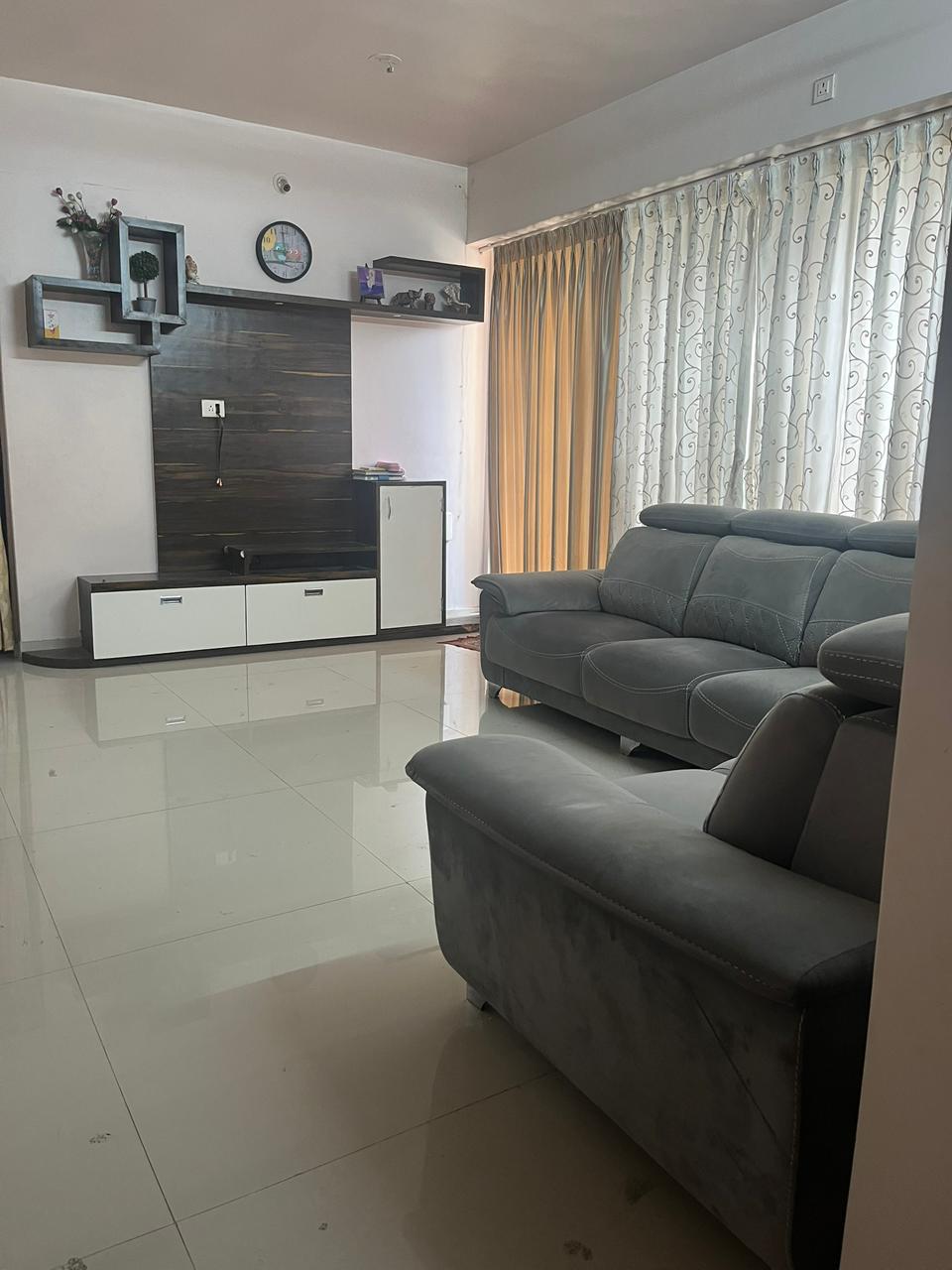 2 BHK + Pooja Room,Study Room,Extra Room Apartment For Rent in Kanakia Sirocco Grande