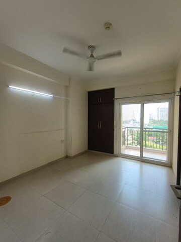 Room in 2 BHK Apartment at Apex Athena, Sector 75 – for Rent