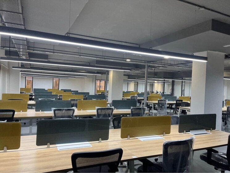 Gym, lig colony Commercial Office Space 2900 Sq.Ft. In Lig Colony Indore 8935556