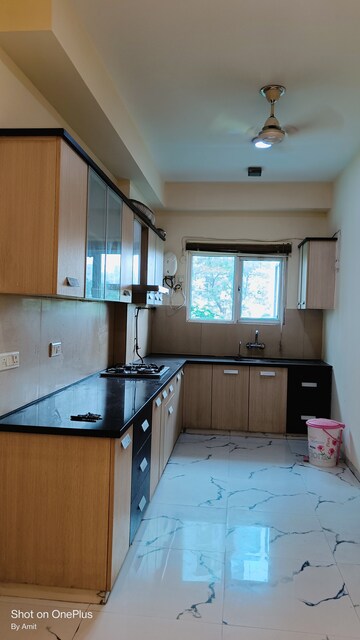 Kitchen in 3 BHK Apartment at Omaxe Twin Towers, Sector 50 – for Rent