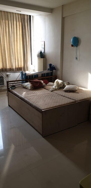 2 BHK Apartment For Rent in Colaba