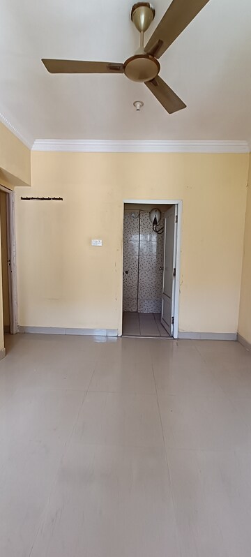 Room in 1 BHK Apartment at Royal Palms Diamond Isle Phase III, Goregaon East – for Sale