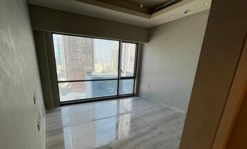 Room in 4 BHK Apartment at Lodha World View, Worli – for Rent