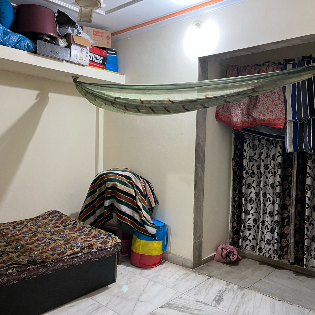 1 BHK 400 Sq.Ft. Apartment in Shah Complex 2