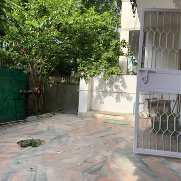 3.5 BHK Villa – Exterior View View at Sector 23 - for Rent
