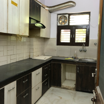 Kitchen in 3.5 BHK Villa at Sector 23 – for Rent