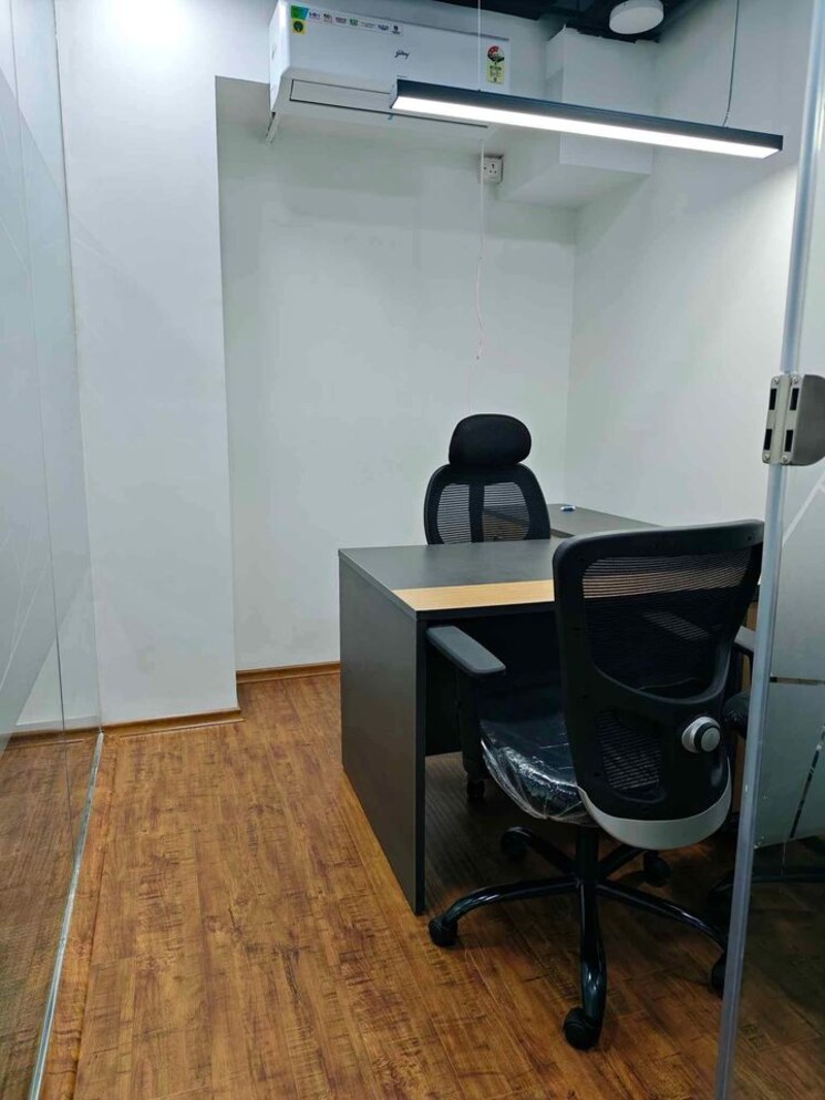 Team Area, vijay nagar Commercial Office Space 2700 Sq.Ft. In Vijay Nagar Indore 8935665