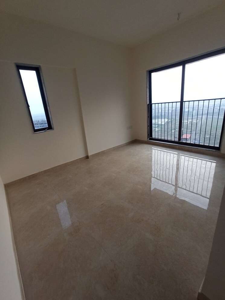 Room, sunteck-maxxworld-4 1 Bedroom 600 Sq.Ft. Apartment In Naigaon East Palghar 8935701