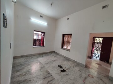Room in 2 BHK Independent House at Kadam Tala – for Rent