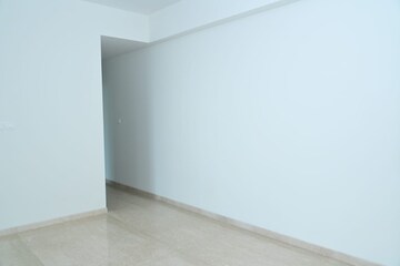 Room in 3 BHK Apartment at Piramal Aranya, Byculla – for Rent