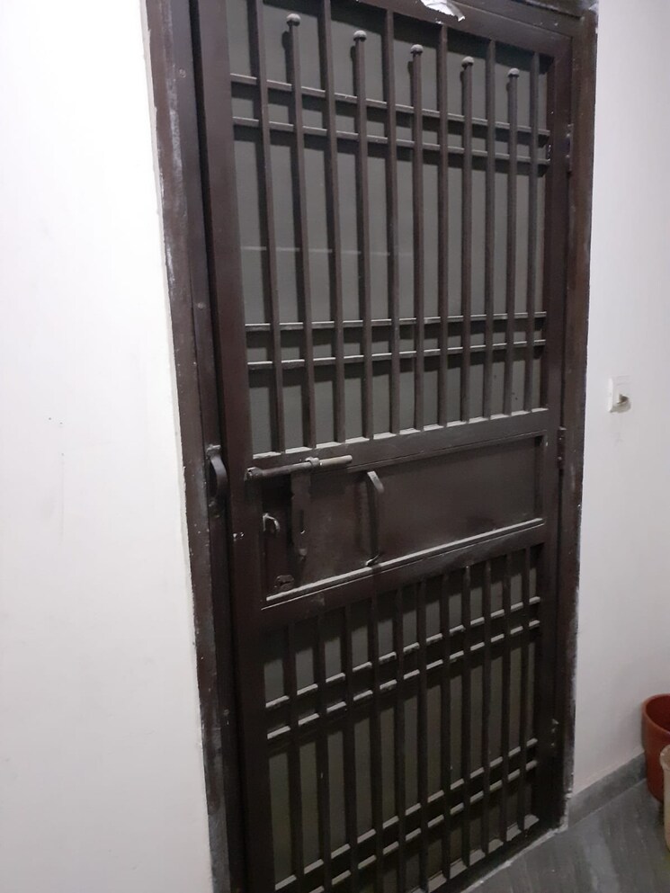 Balcony, galaxy-north-avenue-ll 2 Bedroom 1070 Sq.Ft. Apartment In Gaur City 2 Greater Noida 8935727