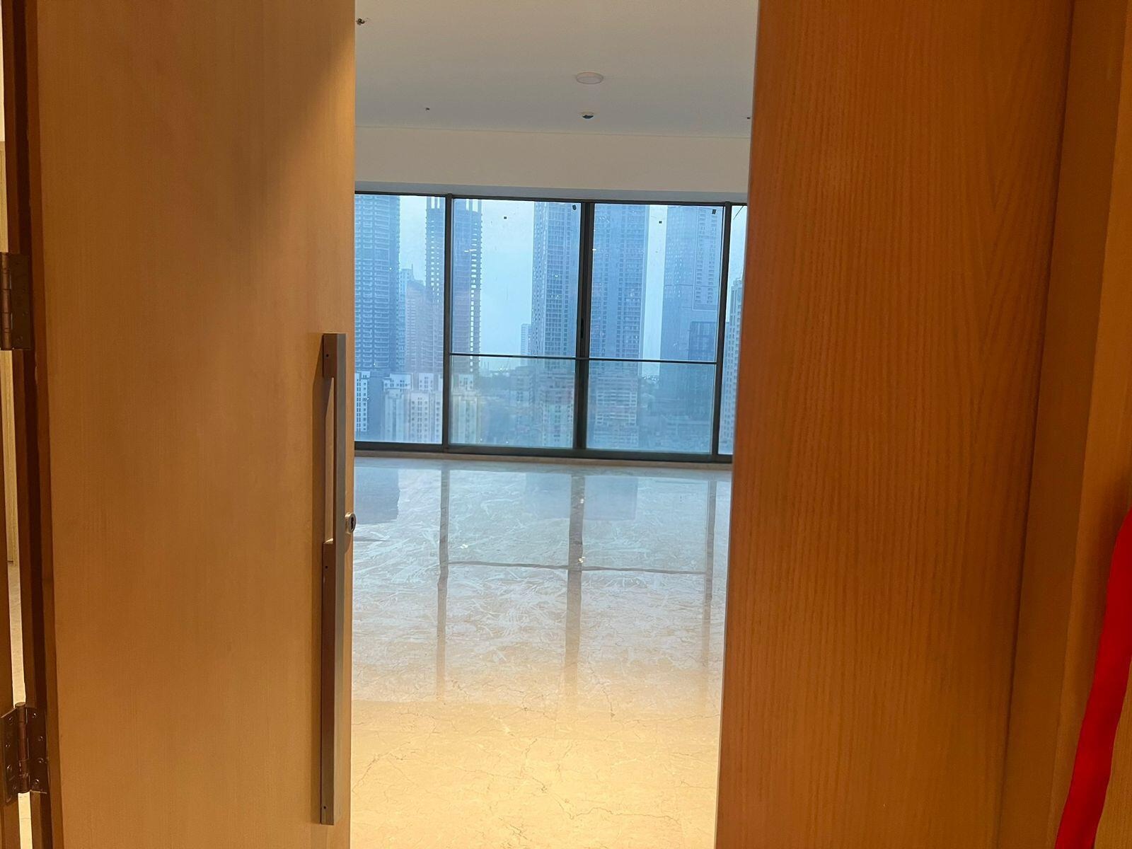 4 BHK + Servant Room,Study Room Apartment For Rent in Rustomjee Crown