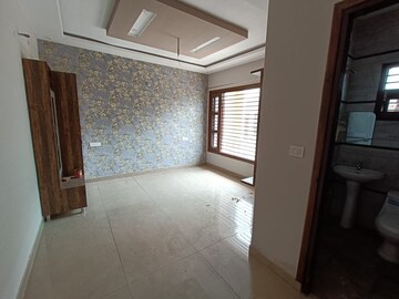 Room in 2 BHK Apartment at Maya Garden City, Lohgarh – for Rent