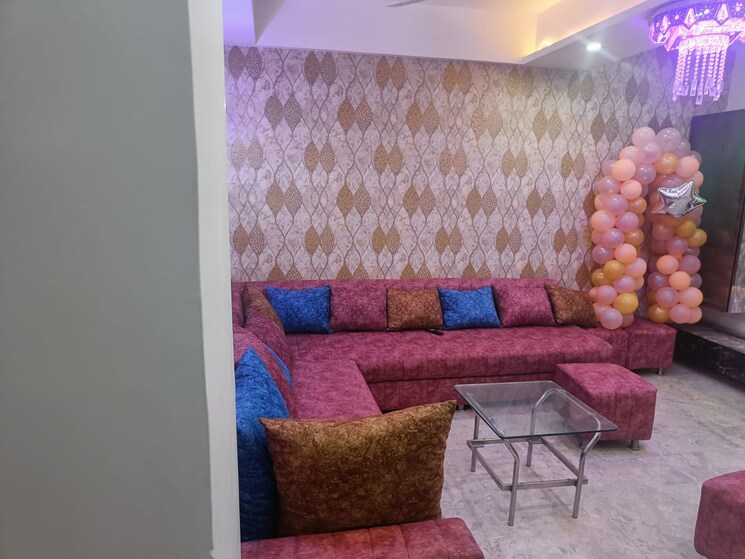 Living Room, freedom fighters enclave 3 Bedroom 1350 Sq.Ft. Builder Floor In Freedom Fighters Enclave Delhi 8935783