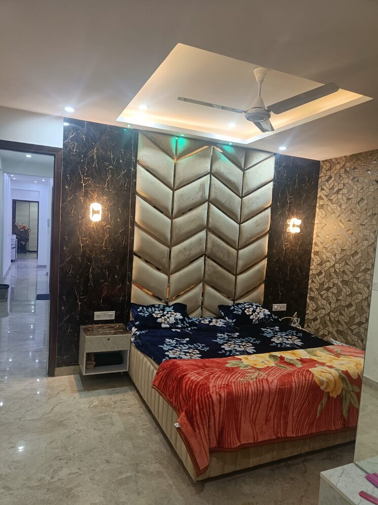 Bedroom, freedom fighters enclave 3 Bedroom 1350 Sq.Ft. Builder Floor In Freedom Fighters Enclave Delhi 8935783