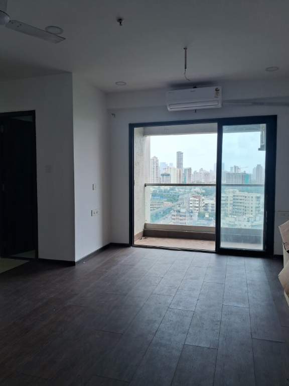 2 BHK 790 Sq.Ft. Apartment in Neumec Shreeji Towers