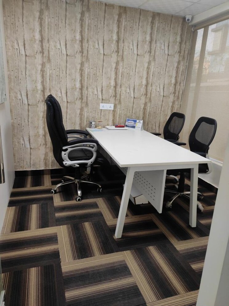 Team Area, scheme 140 Commercial Office Space 1950 Sq.Ft. In Scheme 140 Indore 8935750