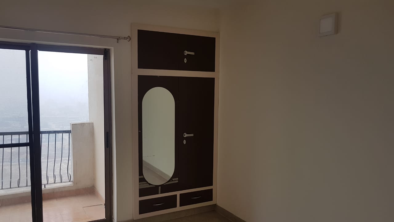 3 BHK + Study Room Apartment For Rent in Eros Sampoornam