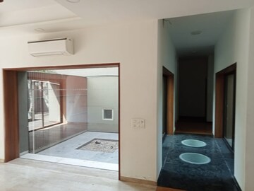 Room in 5 BHK Independent House at Sanathal – for Rent