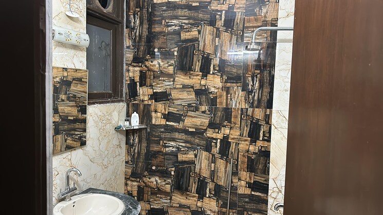 Attached Bathroom, freedom fighters enclave 4 Bedroom 2000 Sq.Ft. Builder Floor In Freedom Fighters Enclave Delhi 8935856