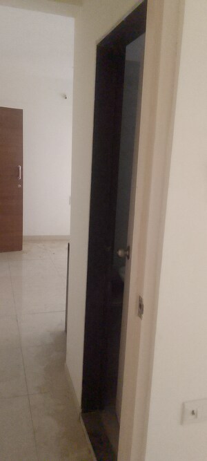 Building Lobby in 1.5 BHK Apartment at Shilpa CHS Andheri, Andheri East – for Sale