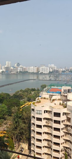 2 BHK + Servant Room Apartment For Sale in Cuffe Parade