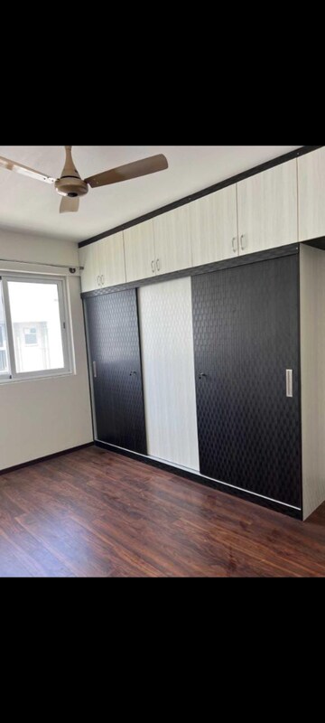 Room in 3 BHK Apartment at Godrej Eternity, Kanakapura Road – for Rent