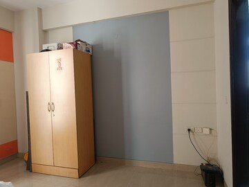 Room in 3 BHK Apartment at Dreamland The Willows, Sain Vihar – for Sale