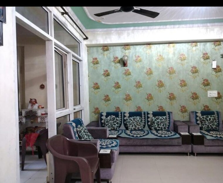 Living Room, dreamland-the-willows 3 Bedroom 1875 Sq.Ft. Apartment In Sain Vihar Ghaziabad 8935890