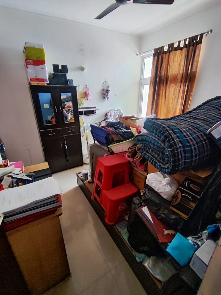 undefined, amrapali-zodiac 3.5 Bedroom 1550 Sq.Ft. Apartment In Sector 120 Noida 8935940