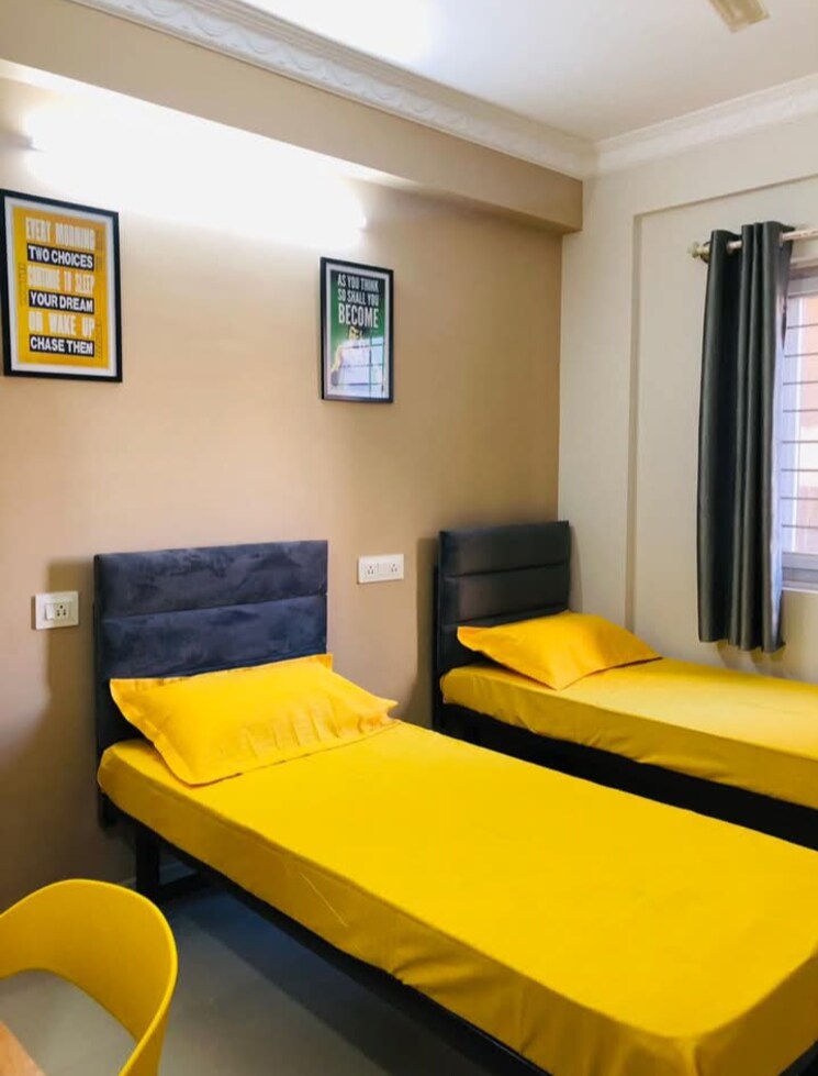 Room, sector 46 Pg For Boys & Girls In Sector 46 8935959