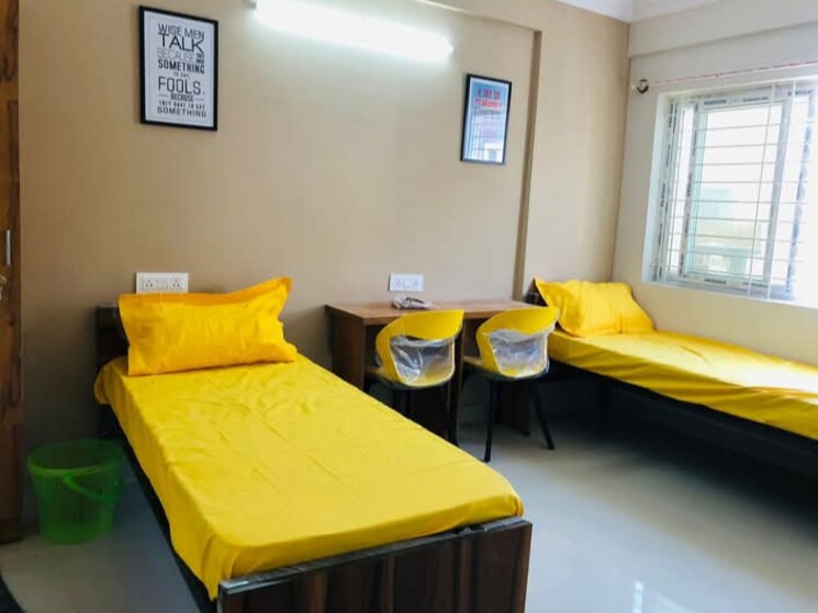 Room, sector 46 Pg For Boys & Girls In Sector 46 8935959