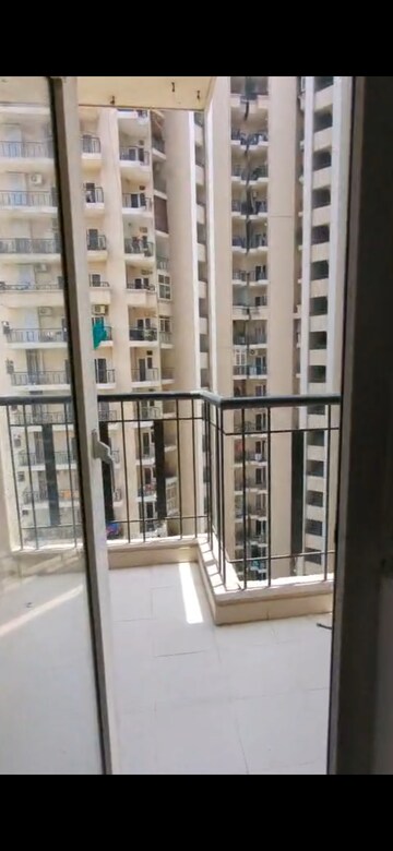 2 BHK Apartment For Sale in Amaatra Homes, Sector 10 Greater Noida