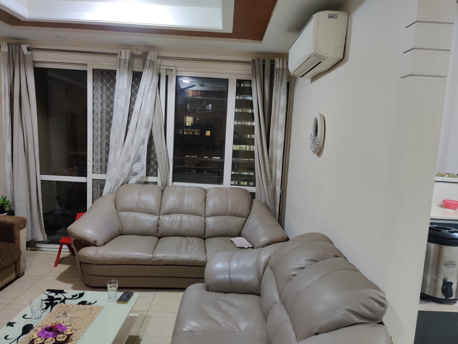 3 BHK + Pooja Room,Servant Room,Study Room,Extra Room Apartment For Rent in 3C Lotus Boulevard