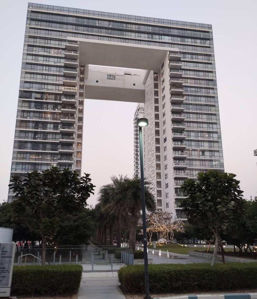 3 BHK + Servant Room Apartment For Rent in Ireo The Grand Arch