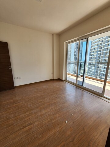 Room in 3 BHK Apartment at ATS Kocoon, Sector 109 – for Rent
