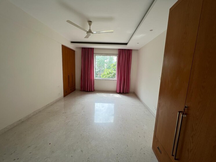 Room, panchsheel park 3 Bedroom 2400 Sq.Ft. Builder Floor In Panchsheel Park Delhi 8936050