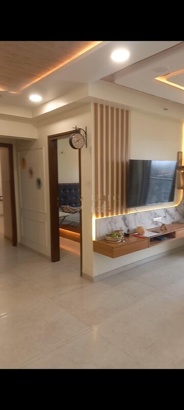 1 BHK Apartment For Rent in Raymond Ten X Habitat, Pokhran Road No Two